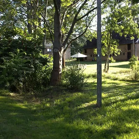 Апартаменты Gemuetliches Schmuckstueck Mit Zwei Schlafzimmern Mugeln